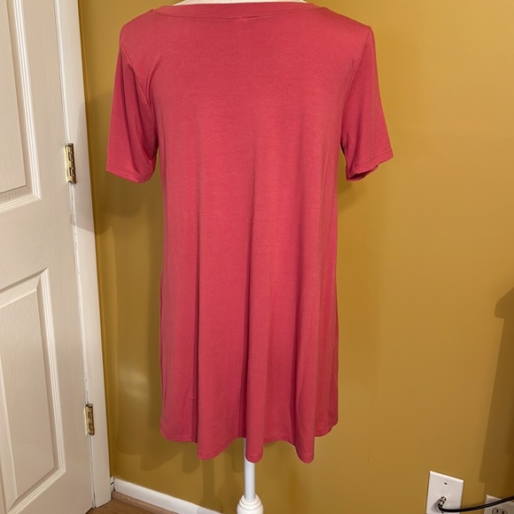 Top - Picture 2 of 3